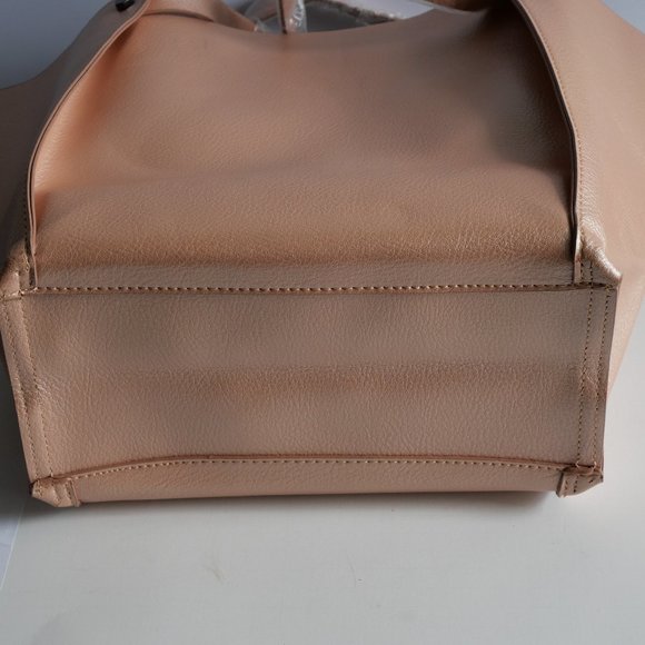 Neiman Marcus Shoulder Bag - Picture 2 of 11
